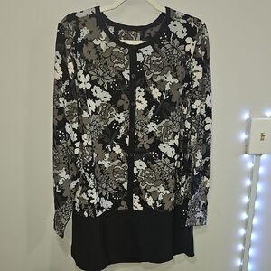 Elegant Floral Button Down Shirt - Black and White